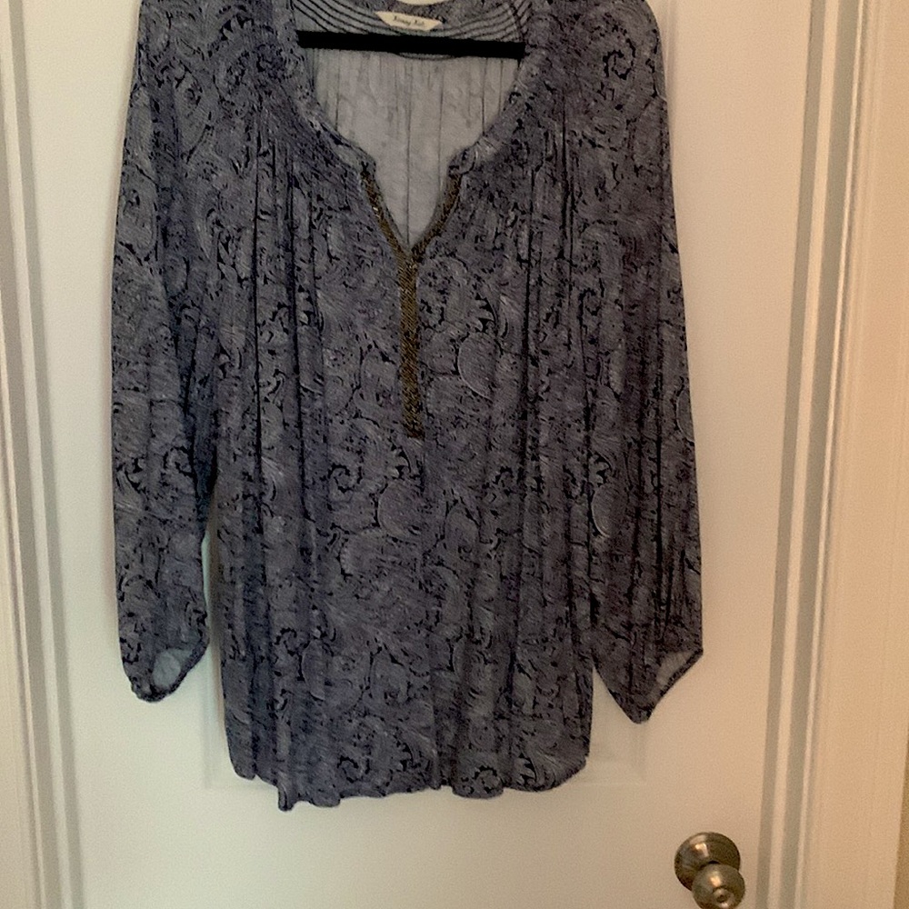 Krazy Kat 3X navy and white paisley top